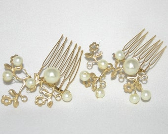 Little Gold Hair Combs Of Vintage Metal Flowers and Ivory Pearls, Wedding Hair, Bridesmaid Gifts, Wedding Hair Clips