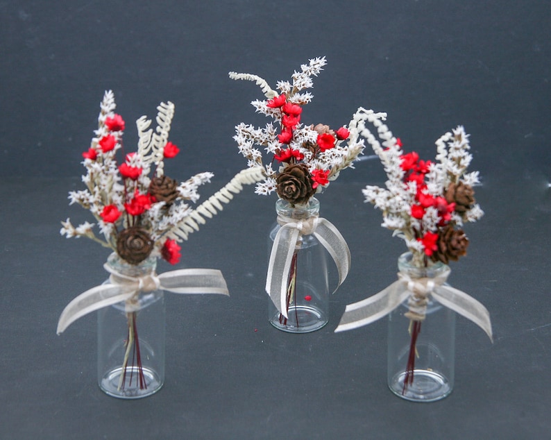 Kleine gedroogde bloemstukken in een kleine vaas, bruiloftsgastgeschenk, bruidsmeisjes of gastvrouwgeschenken afbeelding 9