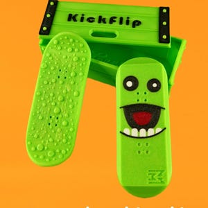 Magnetic Fingerboard Toy – Pickle Kickflip Fidget Gadget – Desk Toy