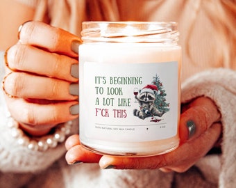 なんだか、この面白いクリスマスアライグマが、皮肉なホリデーユーモアトレンディレトロっぽくなってきた