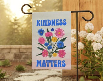 Kindness Matters Garden Flag, Inspirational Welcome Yard Sign, Positive Spring Decor, Equality and Inclusion Home Decoration