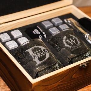 Personalized Whiskey Glass Set with Wooden Box, Groomsmen Gift, Best Man Gift, Groomsman Proposal, Boyfriend Gift, Gifts for Men