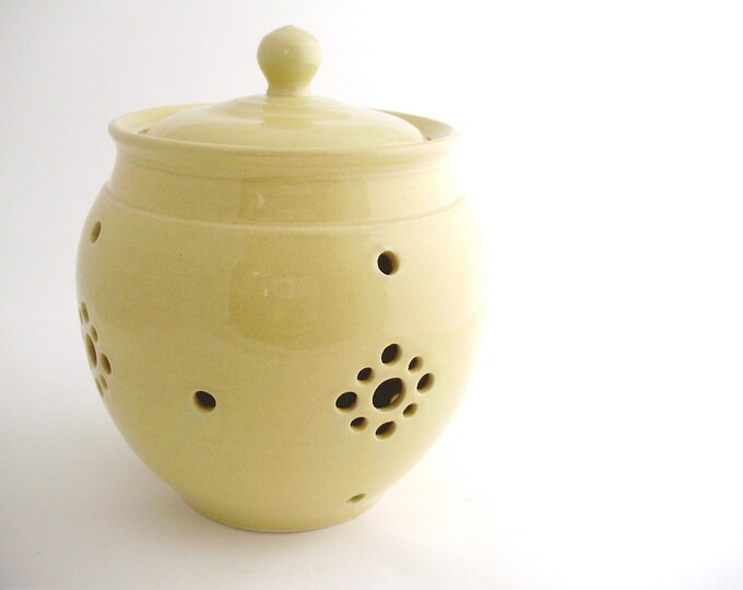 Large Garlic Keeper in Buttery Yellow Etsy