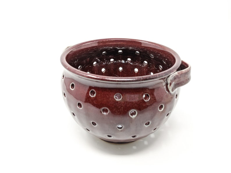 Cute Berry Bowl in Deep Red image 4