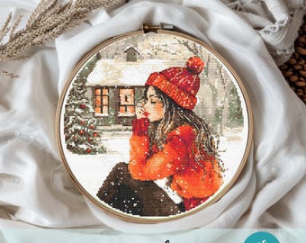 Jolie fille design point de croix, chemise fille orange au point de croix, motifs fille mode broderie, motif hiver