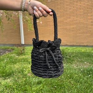 HANDMADE Macrame Mini Bucket Bag in Black | Crochet Handbag | Small Purse | Christmas, Mother&#39;s Day, Birthday Gift for Her | Stylish Bag