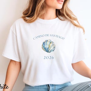 Camino de Santiago 2026 Shirt: Scallop Shell Pilgrimage Minimalist Design, for Pilgrims and Travelers