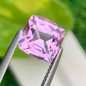 Lavender pink kunzite gemstone, faceted kunzite for jewelry making, Natural Kunzite Necklace Stone Gemstone Rosary, 4.00 CTs