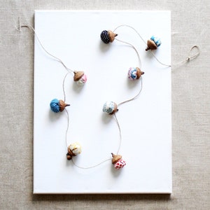 Lavender sachet acorn garland Confetti image 4