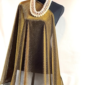 Gold Shimmer Scarf: Glitter Thread Metallic Sheen - Elegant Style