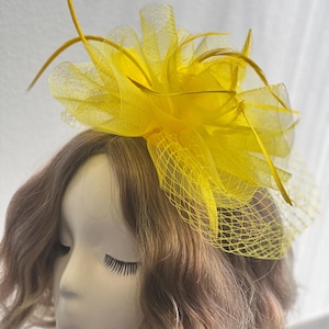 Yellow Handmade Fascinator – Elegant Timeless Headpiece Tea Hat Wedding Fascinator Church Hat Birthday Fascinator Hat Mini Hat