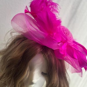 PINK Elegant Feather Fascinator Hat for Women Kentucky Derby Hat, Tea Party Headpiece, Wedding Guest Accessory, Church Hat
