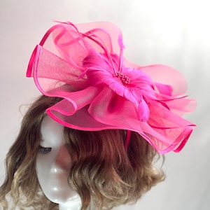 PINK Handmade Fascinator – Elegant Timeless Headpiece Tea Hat Wedding Fascinator Church Hat Birthday Fascinator Hat Mini Hat