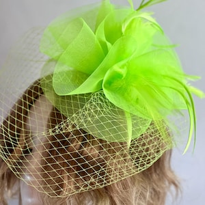 Handmade Neon Green Fascinator: Elegant Wedding Headpiece
