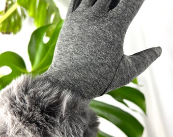 Gray Faux Fur Trim Gloves: Plush Winter Gloves