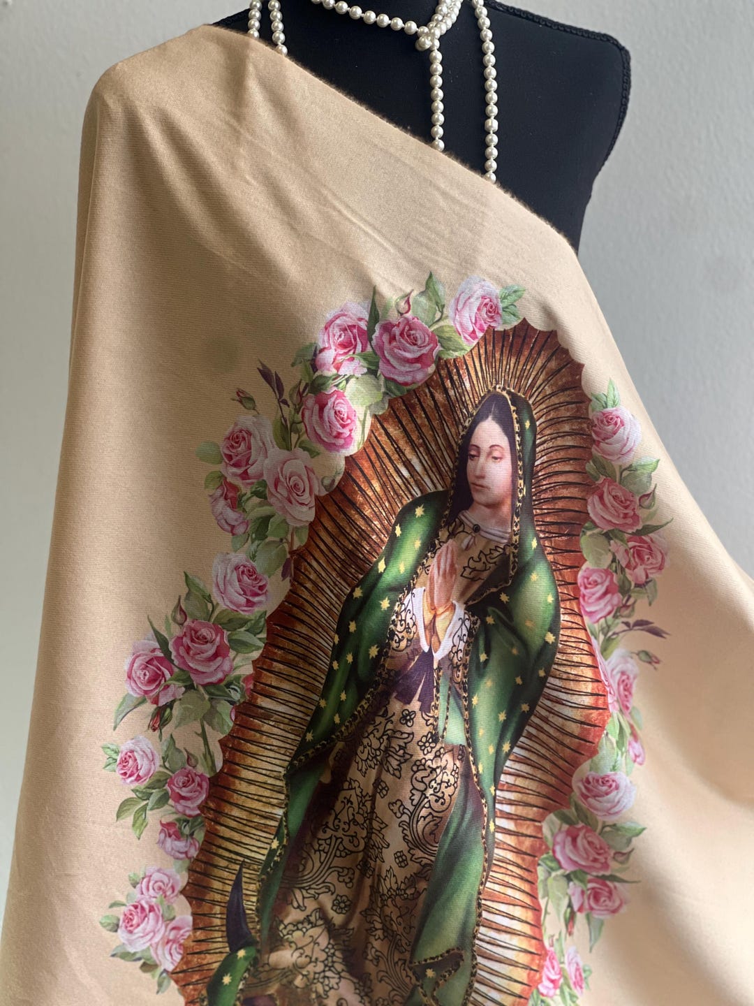 Châle Grâce Céleste Vierge Marie | Écharpe Douce Imitation Cachemire | 178x69cm, Cadeau Spirituel