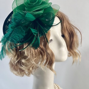 Green Handmade Fascinator: Elegant Feather Headpiece