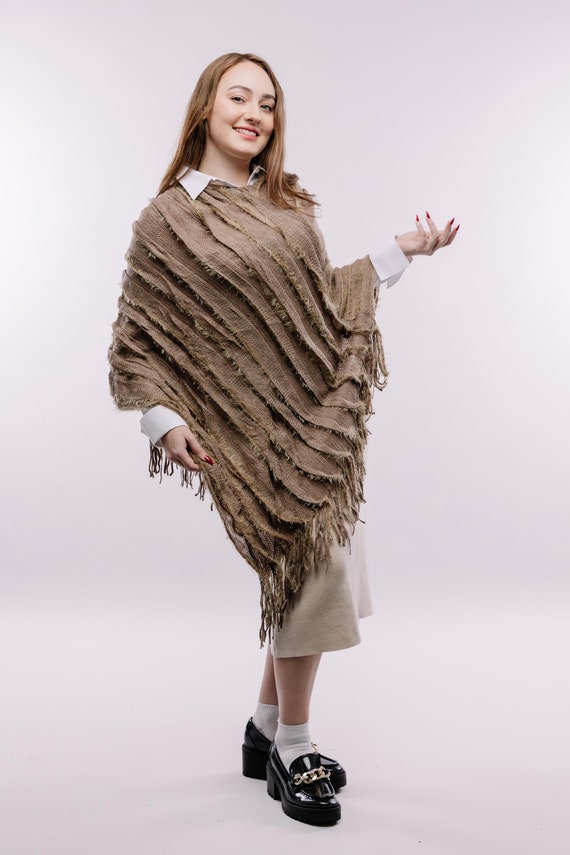 Boho Fringe Knit Poncho: Versatile Shawl Scarf for Weddings