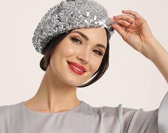 Shimmering Silver Sequin Beret Hat – Glamorous and Stylish Accessory