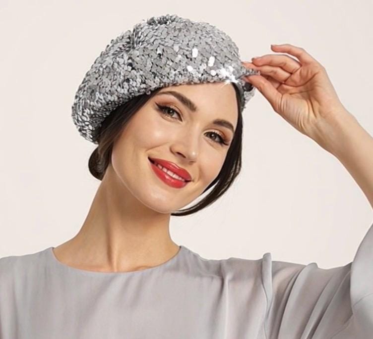 Shimmering Silver Sequin Beret Hat – Glamorous and Stylish  display picture 1