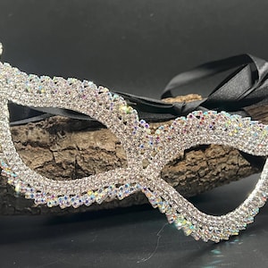 Silver Crystal Masquerade Mask – Sparkling Bling Eye Mask with Ribbon Tie