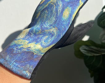 Starry Night Gloves Van Gogh-Inspired Gloves – Touch Screen Compatible, Warm and Stylish