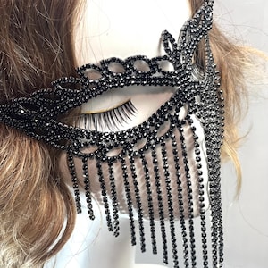 Black Crystal Tassel Masquerade Mask – Elegant and Glamorous