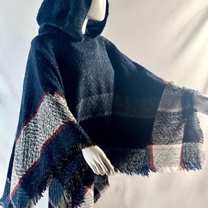 Elegant Navy Blue Hooded Plaid Ruana – Warm and Stylish Wrap with Fringed Hem