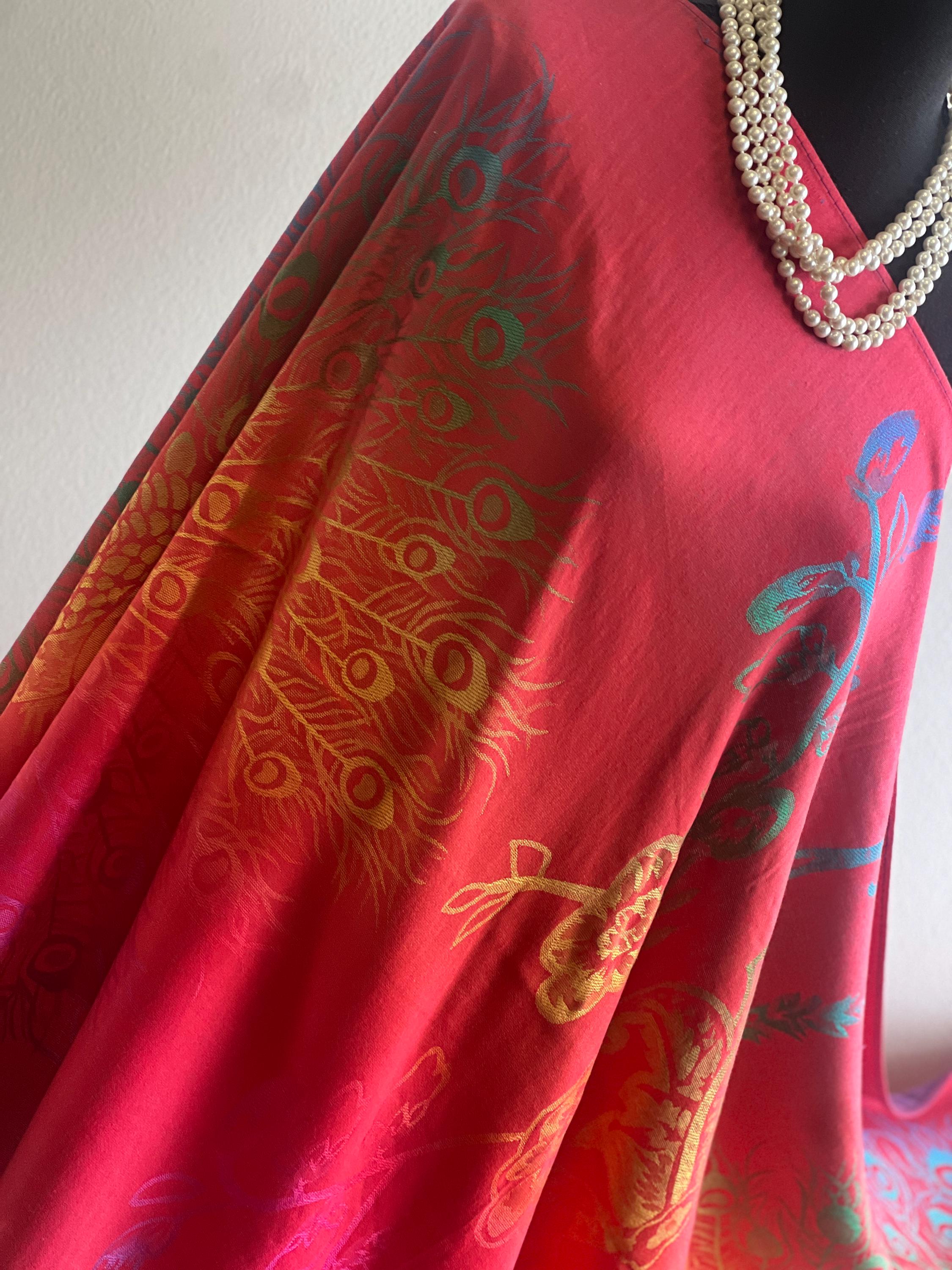 Écharpe En Mousseline De Soie Rouge - Plumes De Paon - Occasion Monoprix