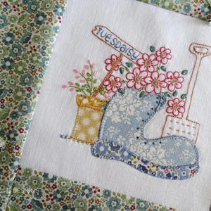 DAISY a DAY - Complete 12 Block Quilt Pattern - Hand Embroidery ...