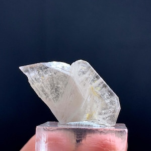 Fluorescent Apatite Crystal – 14.55cts | UV Reactive Gem from Skardu, Pakistan