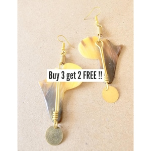 436 Africa Shape Earrings, Statement Earrings, Ethnic Earrings, Masai Earring, Bone Earrings, Zulu Earrings, African Jewelry, Gift For Her