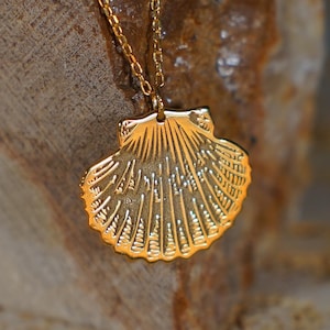 14k Gold Plated Dainty Engraved Shell Necklace,Delicate Shell Necklace, Sterling Siver Tiny Shell Necklace, Sea Mermaid Shell Necklace Gift