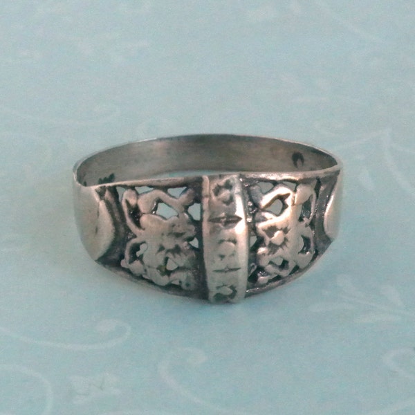 Antique Sterling Silver Sporran Ring - Signed OSK - Size 10