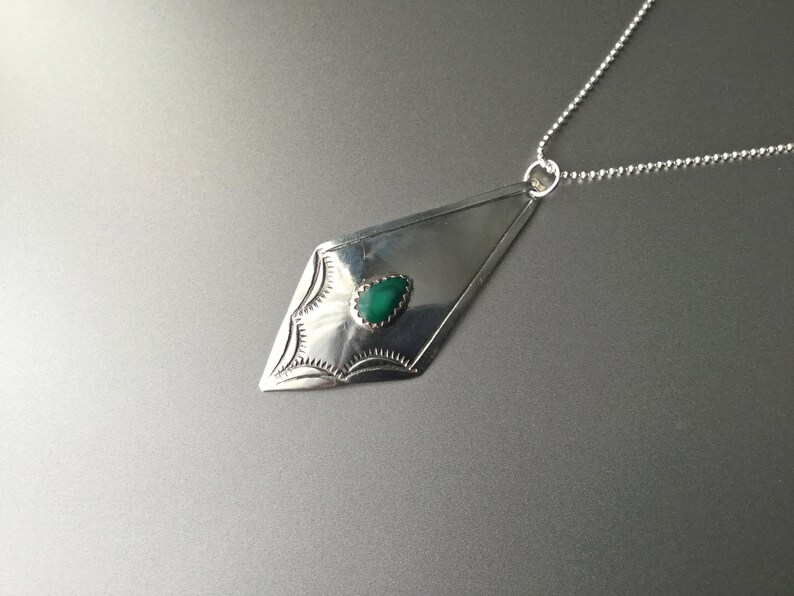#b13B20 Navajo Malachite /& Sterling Silver Pendant Necklace Native American Southwest jewelry