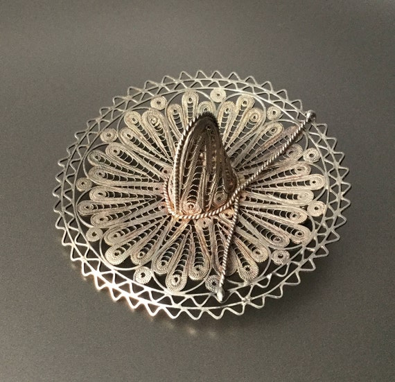 Mexican Sombrero Hat Brooch - Exquisite Silver Fi… - image 3