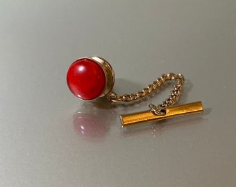 Red swirled lucite & Gold tone Tie Tack Lapel Pin - Vintage Tie Tack