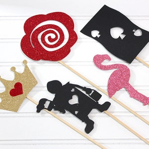 Paiting the Roses Red Centerpiece Sticks - Set of 5 - Alice in wonderland inspired