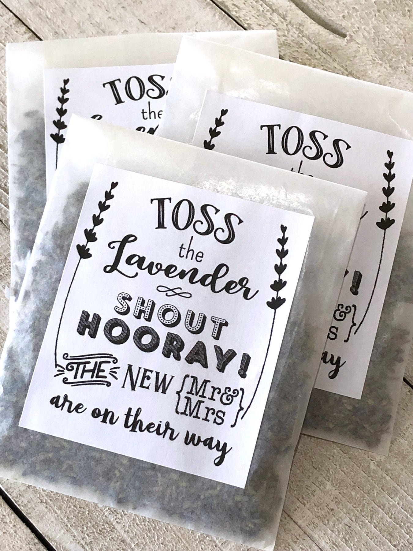 Set of 25 - Wedding Lavender Toss packets - Pre-made and sealed - Wedding exit toss, wedding send off