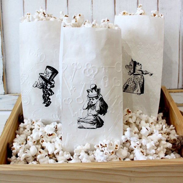 Alice in Wonderland inspired Popcorn Favor Bags - Set of 10 bags per design - Birthday Favors, thank you bags, welcome bags