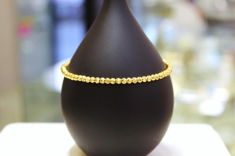 Pulsera de oro macizo de 22 quilates con cuentas dóricas de 3 mm, pulsera de oro de 22 quilates, pulsera para mujer, joyería de oro de 22 quilates, regalo para ella, pulsera con diseño personalizado imagen 2
