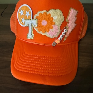 Czapka trucker z Tennessee z literą T