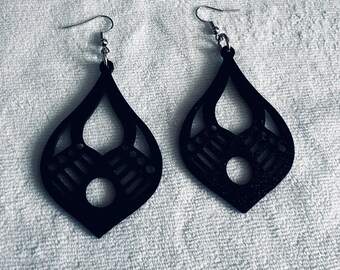 Tear drop Earrings, Earring Lovers, Jewelry Addict, Earring Fashion, Earring Collection, Tear drop Jewelry,