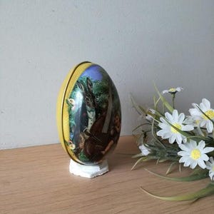 Vintage easter egg box, metal tin box with an antique easter illustration, bunny  and kids playing music, easter collectible, early 90&#39;s