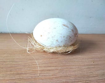 Vintage ceramic egg, beige ceramic, easter egg, life size, big egg, vintage easter decor, easter egghunt large, beige egg