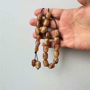Vinyl worry beads, honey coloured set of worry beads, vintage vinyl beads with simple knot tassel, greek traditional komboloi