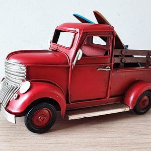 Red pick-up truck, retro style, collectible truck miniature, metal, red truck figurine, men&#39;s gift truck