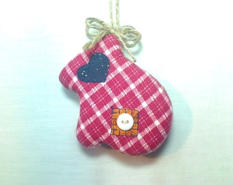 Red/White Plaid Mitten Ornament | Tree Ornament | Holiday Decor | Party Favor | Primitive | Fabric Ornament | Handmade  | Gift Idea | #2