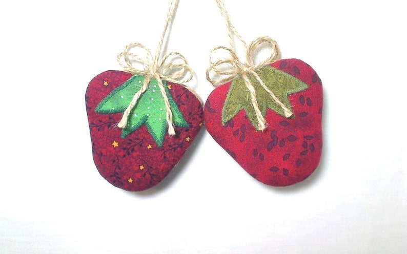 Berry Red Strawberry Ornaments Folk Art Kitchen Decor Party Favor Fruit decor Handmade Red Strawberry Farmhouse Decor Set/2 2 image 4