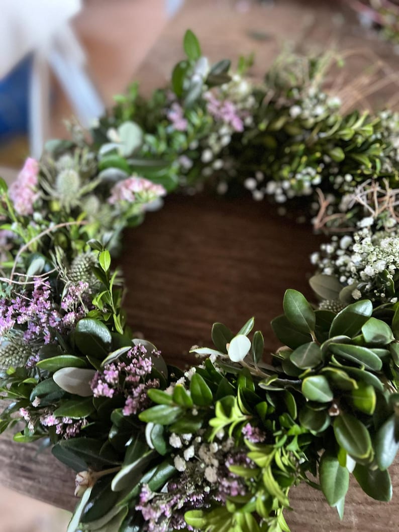 Kranz Natur mit Thymian, Bux und Schleierkraut | Türkranz Trockenblumen Disteln & Strandflieder image 4